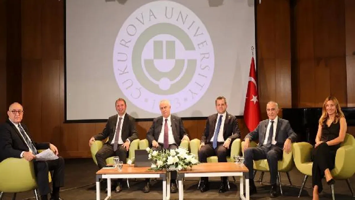 Anadolu Buluşmaları'nın 7'ncisi Adana'da gerçekleştirdi