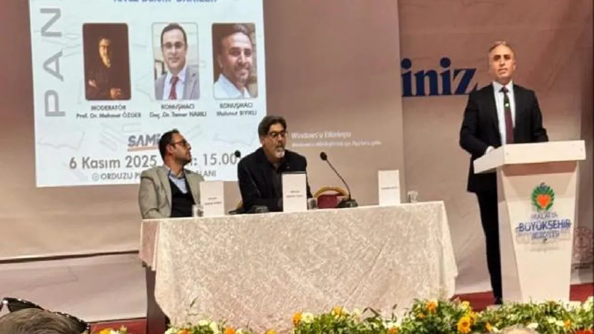 Malatya Kitap Fuarı'nda Yavuz Bülent Bakiler konuşuldu