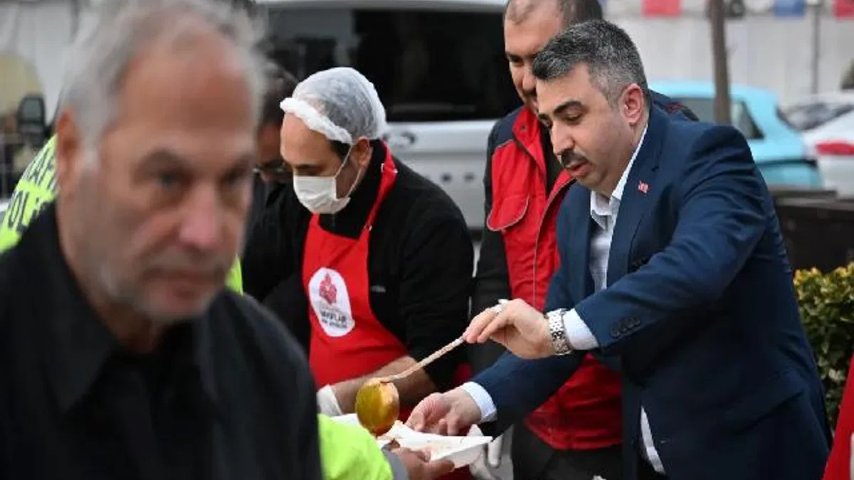 Bursa Yıldırım'da Ramazan bereketini paylaşmaya devam