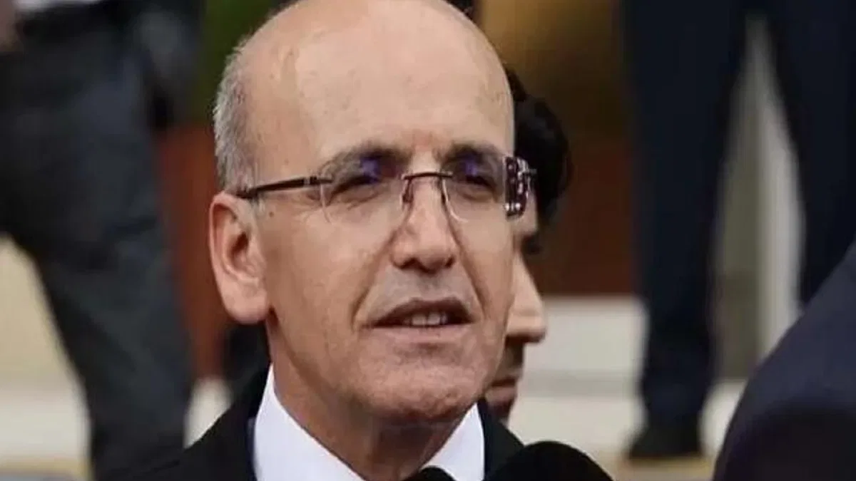 Bakan Şimşek'ten dezenflasyon yorumu: İstikrarı için tüm araçları kullanacağız