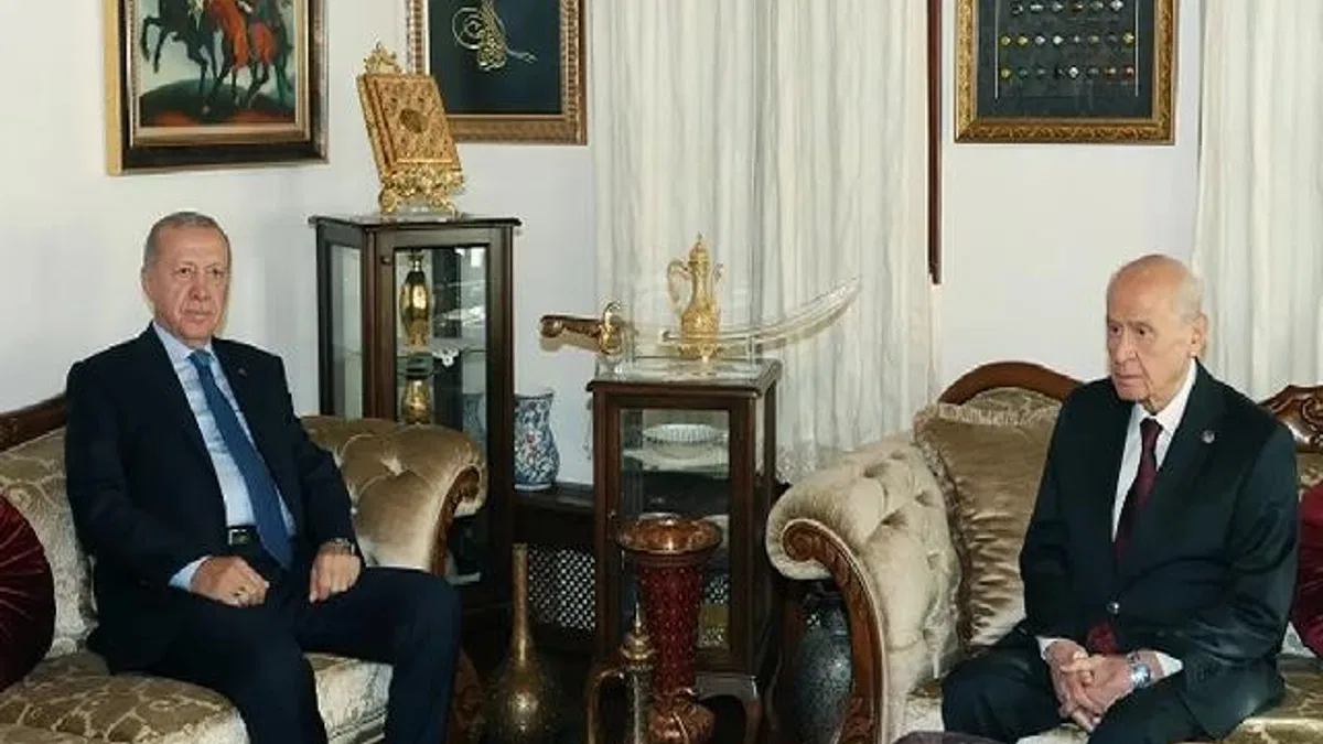 Cumhurbaşkanı Erdoğan, MHP lideri Bahçeli’yi evinde ziyaret etti