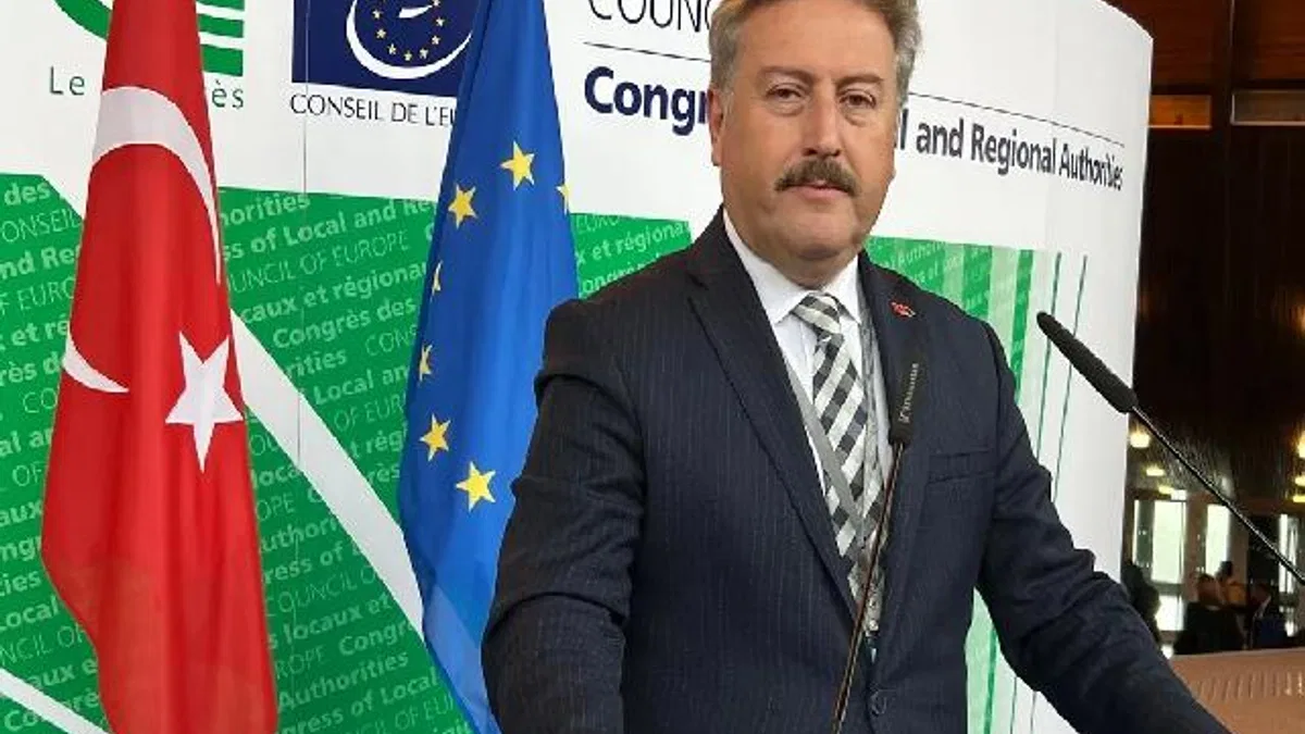 Mustafa Palancıoğlu'ndan Fransa çıkarması