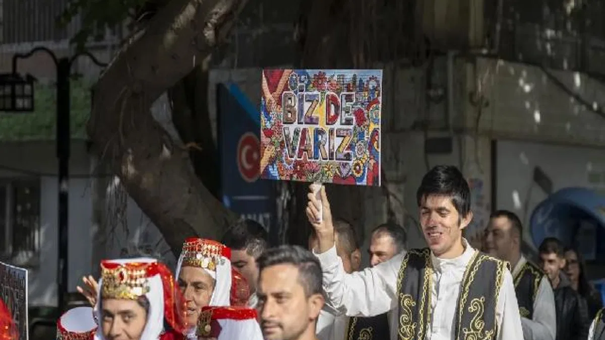 Mersin’de ‘Biz de Varız’ yürüyüşü