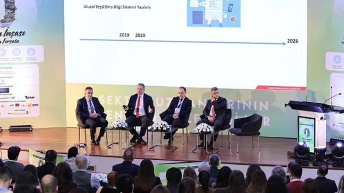 8. Uluslararası Yeşil Binalar ve Şehirler Zirvesi'nde sürdürülebilir gelecek tartışıldı