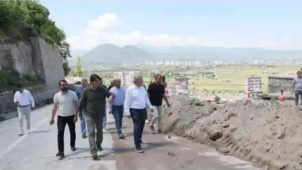 Kayseri Melikgazi'den çöken istinat duvarına acil müdahale