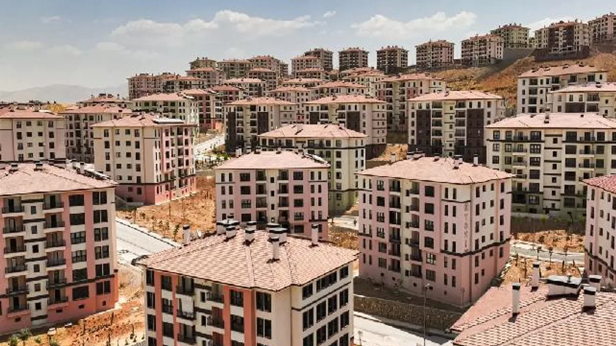 11 ilde mutlu sona az kaldı... Bakan Kurum il il konutlarda son durumu paylaştı