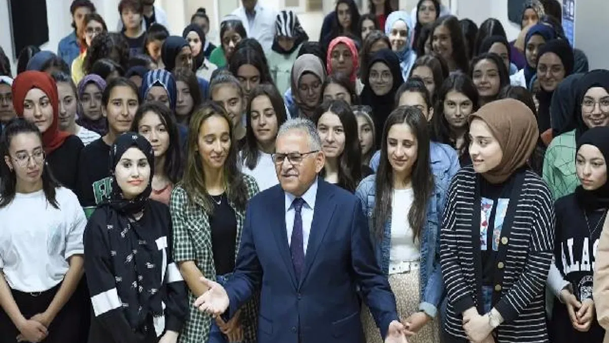 Kayseri Büyükşehir'den eğitime dev destek
