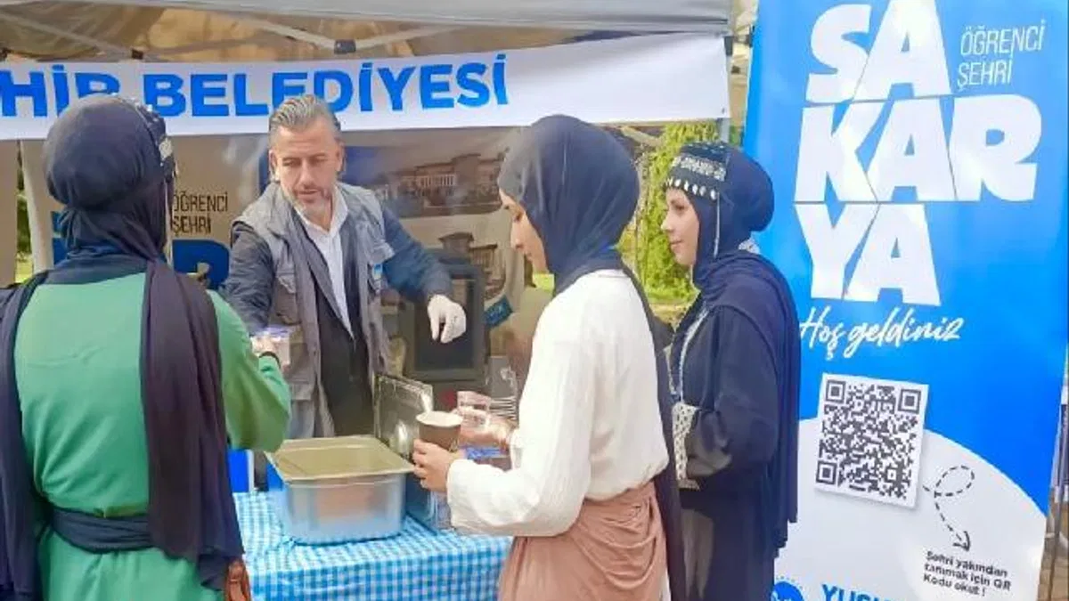 Sakarya'dan üniversiteli gençlerin içini ısıtan hareket
