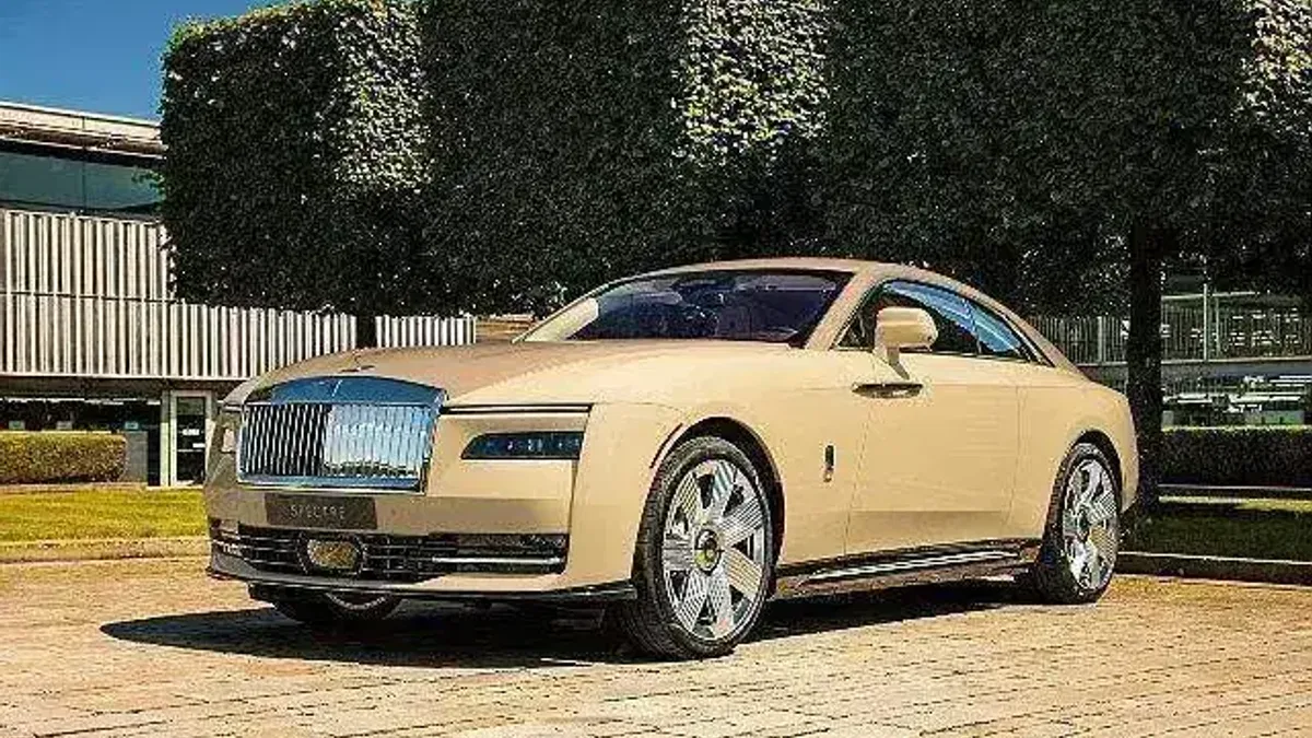 Rolls-Royce'dan duygusal bir yorum; Spectre Bailey