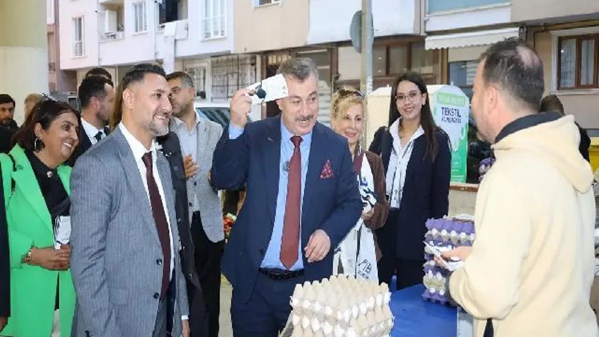 Anahtar Parti’den Bursa'da ‘Kapı Kapı Anahtar’