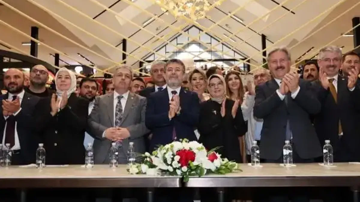 Çarşı Melikgazi Bakan Yumaklı'yla resmen açıldı