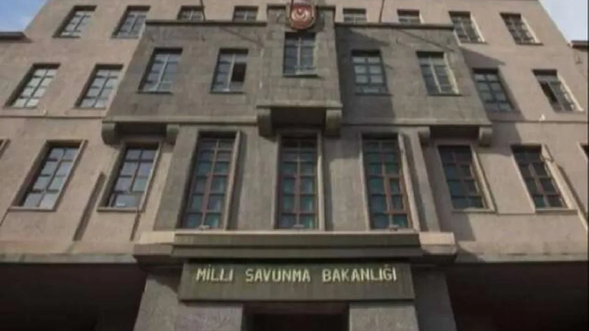Muvazzaf subay alımı başvuruları 2 Kasım’a uzatıldı