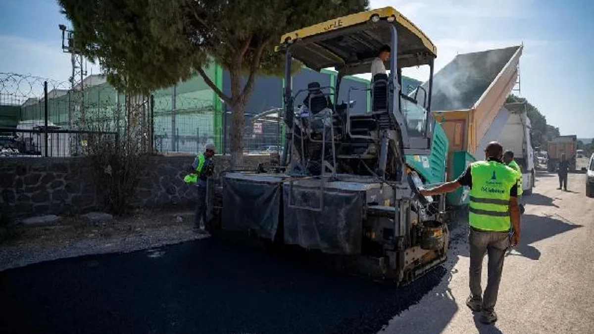 Aliağa’nın sanayi yoluna iki kilometrelik asfalt