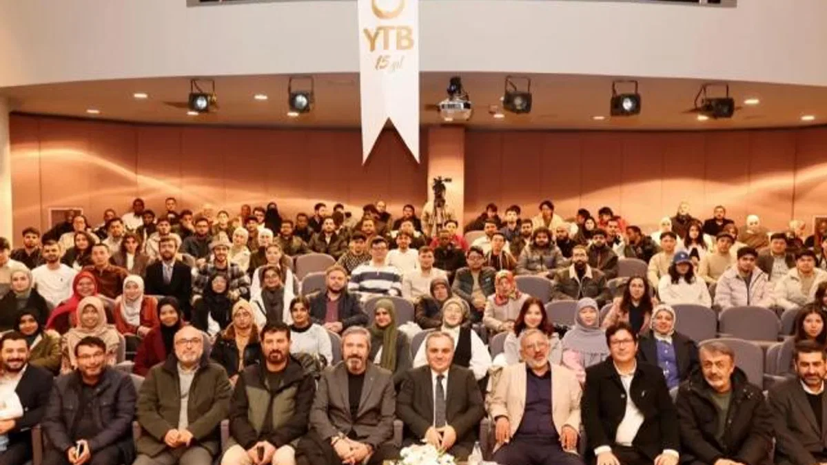 Kayseri Uluslararası Öğrenci Akademisi’nin açılış dersi Prof. Dr. Altun'dan