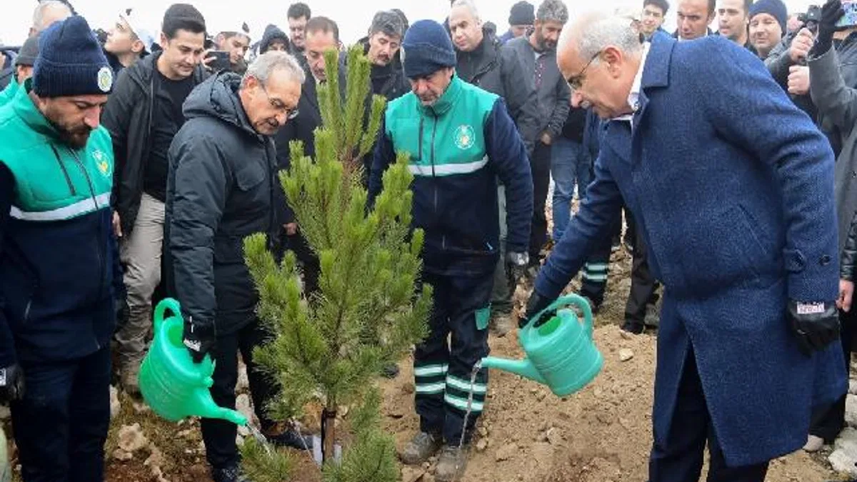 Malatya Beydağı’nda 10 bin 444 fidan toprakla buluştu