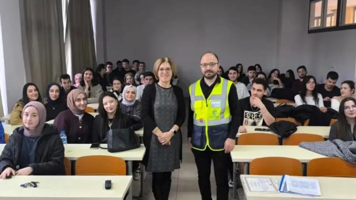 Kocaeli’de öğrencilere iş sağlığı ve güvenliği desteği
