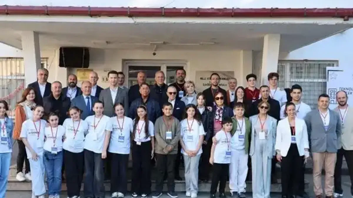 Arhavi’de “Vicdanlı Bilim Şenliği” büyük ilgi gördü