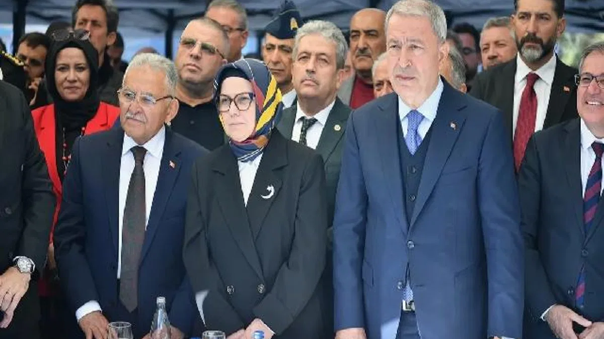 Kayseri'de “29 Ekim Katlı Kavşağı” protokolü hizmete açıldı