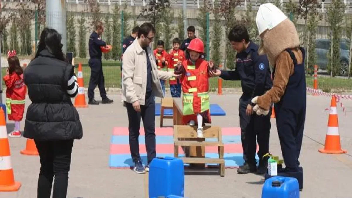 Kocaeli'de geleceğin mühendisleri buluştu