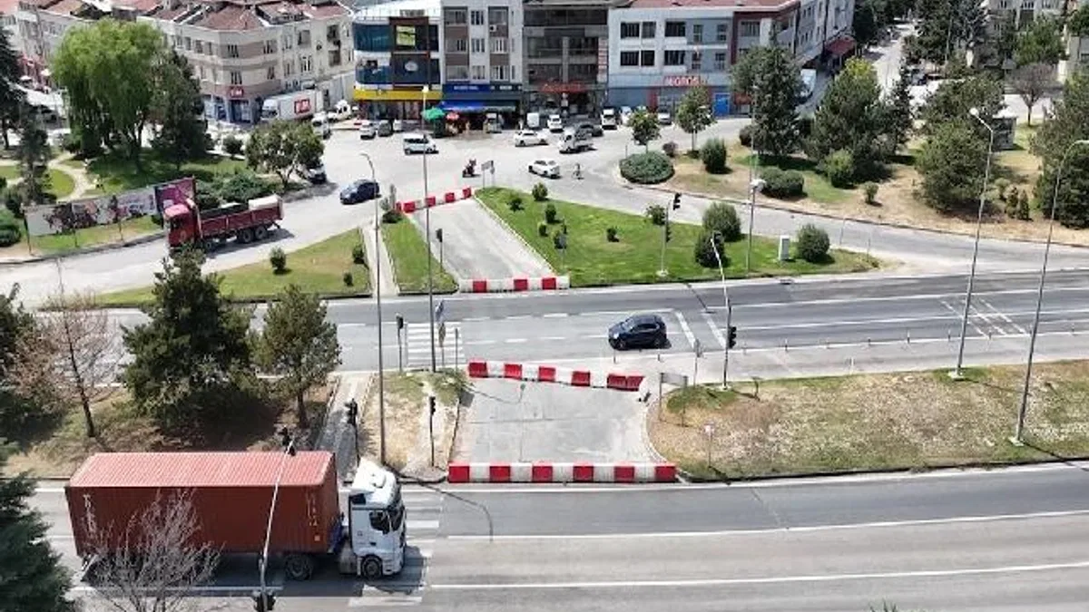 Eskişehir’de kavşak denemesi 1 ay daha uzatıldı