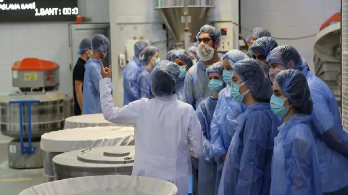 Bursalı gençlerden BESAŞ’a teknik gezi