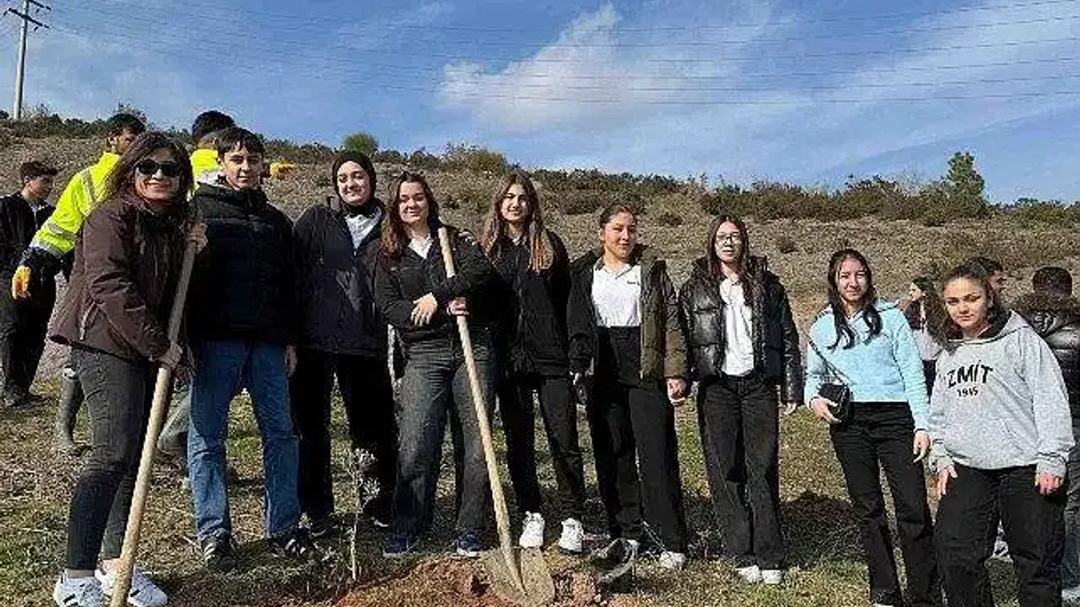 Kocaeli Büyükşehir, 1 Mart'ı unutmuyor, unutturmuyor; 1 Mart anısına hatıra ormanı oluşturuldu
