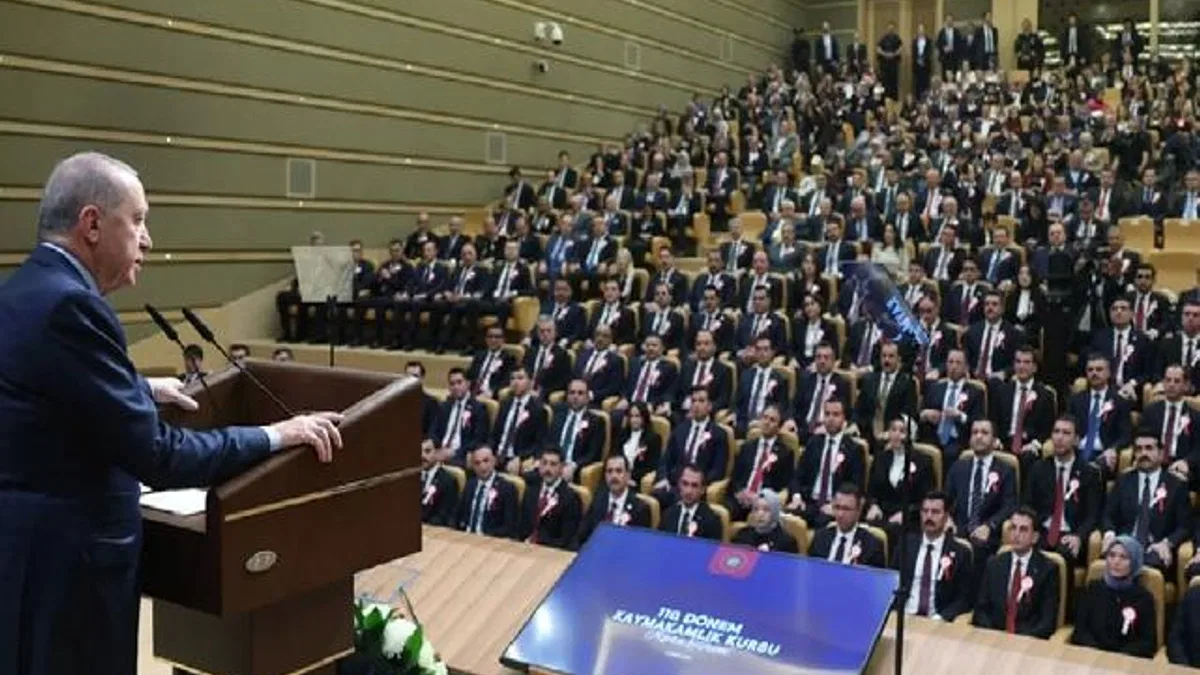 110 kaymakam adayına seslendi: Kibir zehrinden uzak durun!