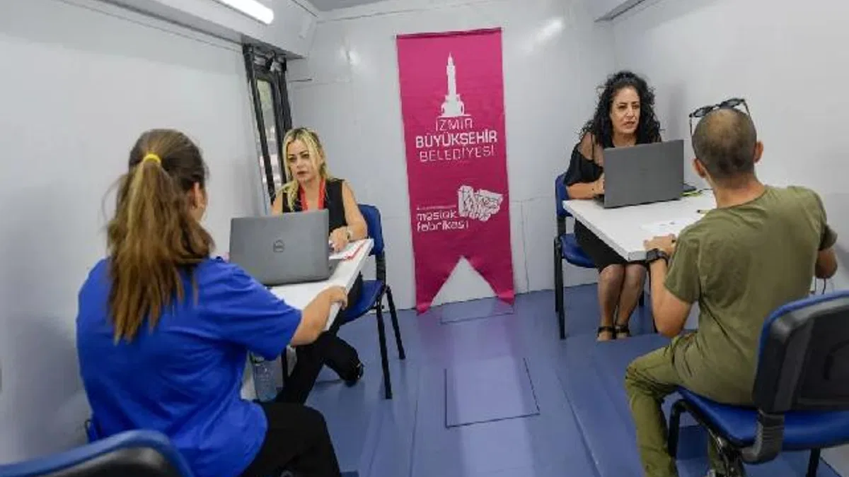 İzmir'de 'Meslek Fabrikası' ile iş buluyorlar