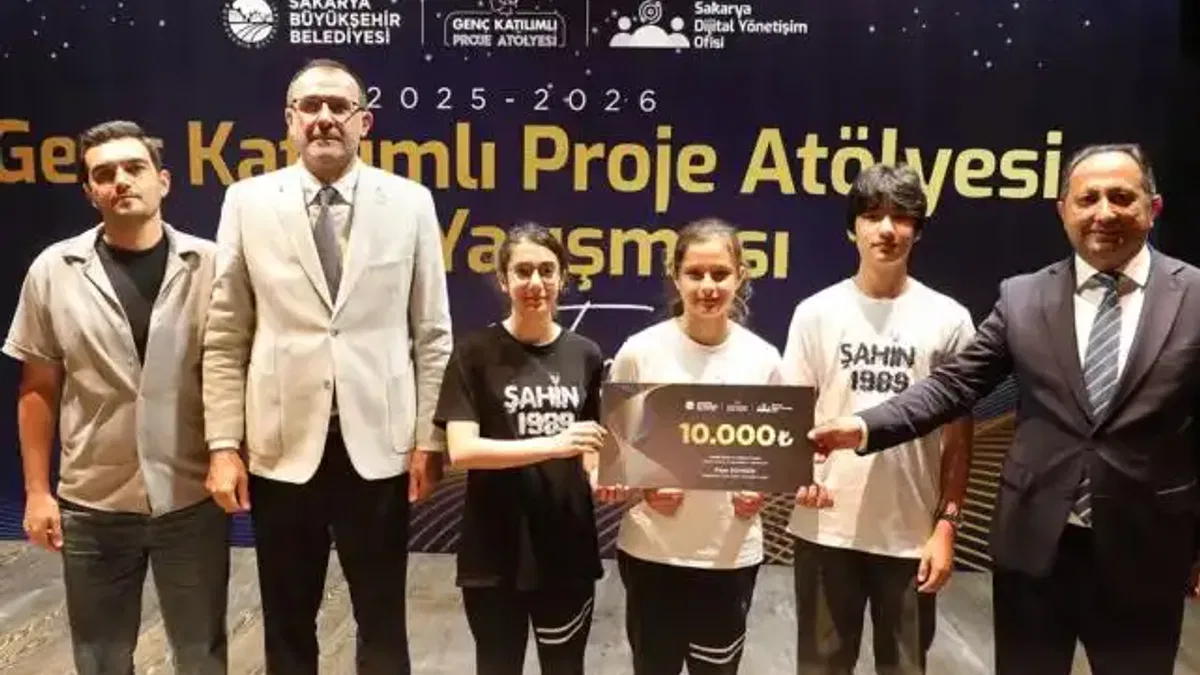 Sakarya'da genç katılımlı proje fikirleri ödüllendirildi