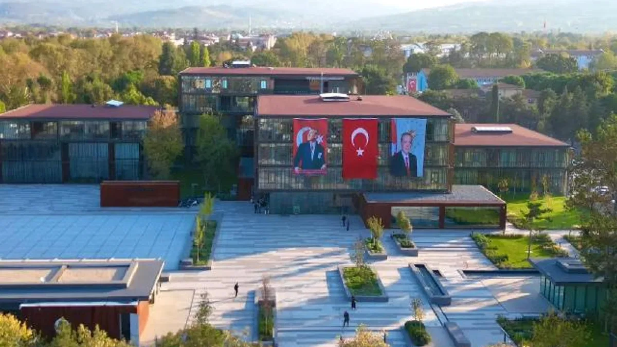 Başkan Alper Taban'dan Cumhuriyet mesajı