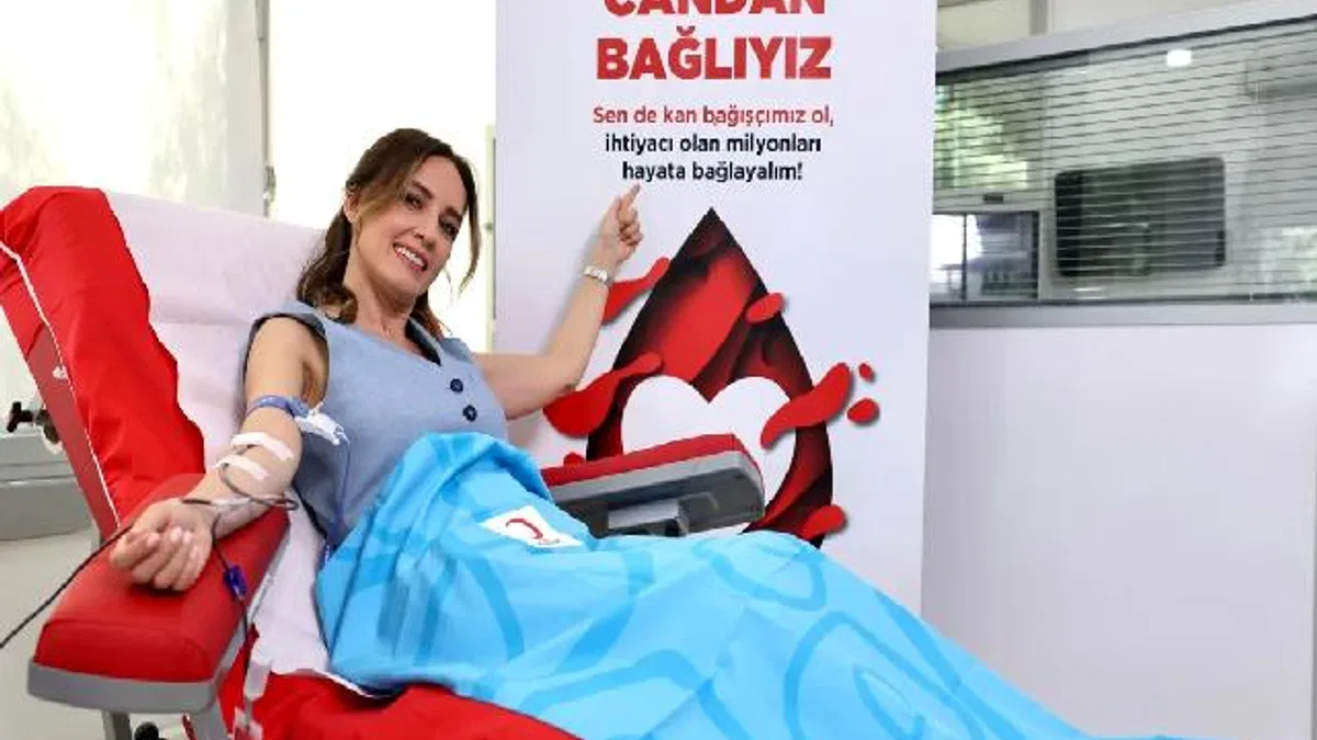 Ünlü isimlerden Türkiye'ye çağrı... Onlar Kızılay için 'candan bağlı'lar