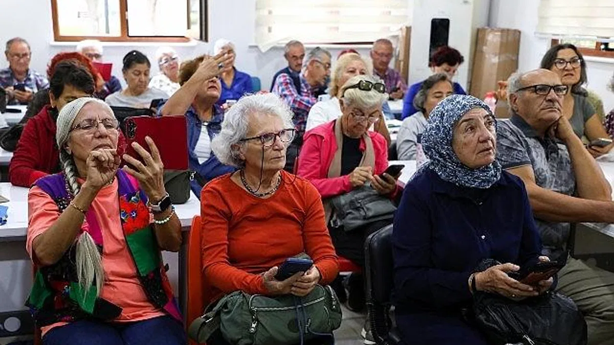 Dijital çağın kapıları yaş almış bireylere açılıyor