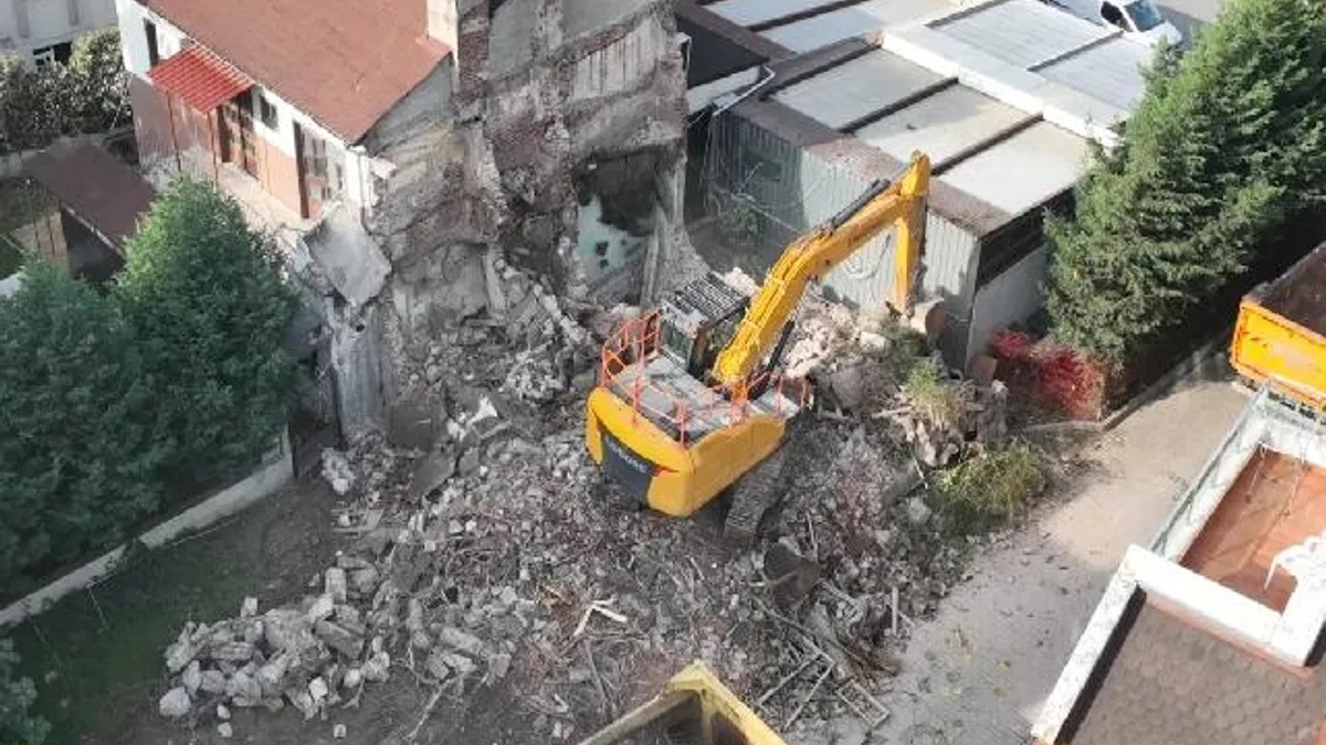 Kocaeli Gölcük riskli yapılardan arındırılıyor