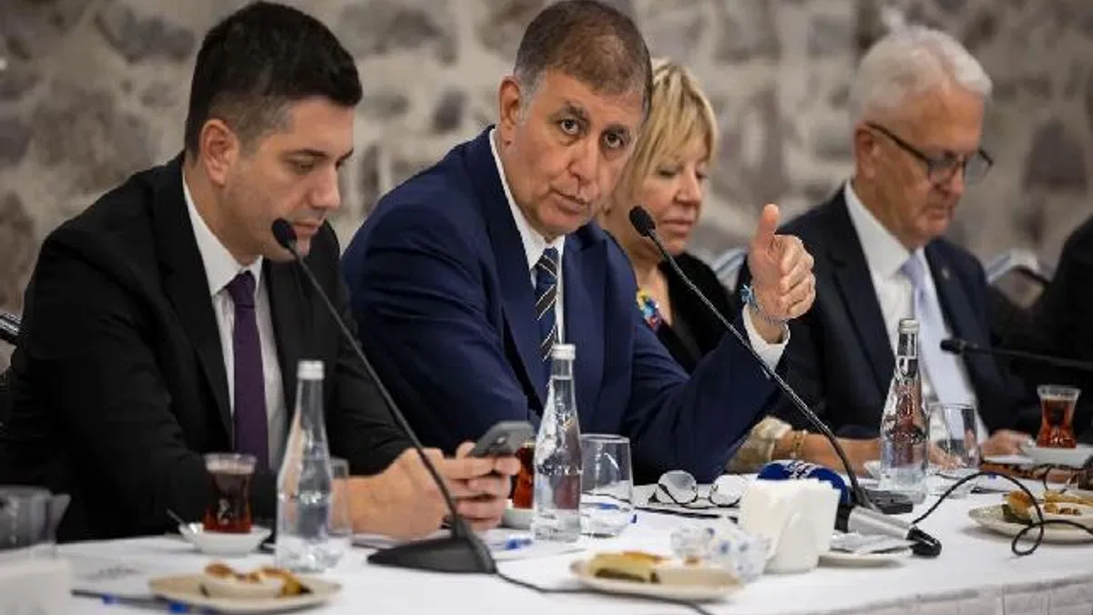 İzmir'in çöpü 20-25 yıl gündem olmayacak