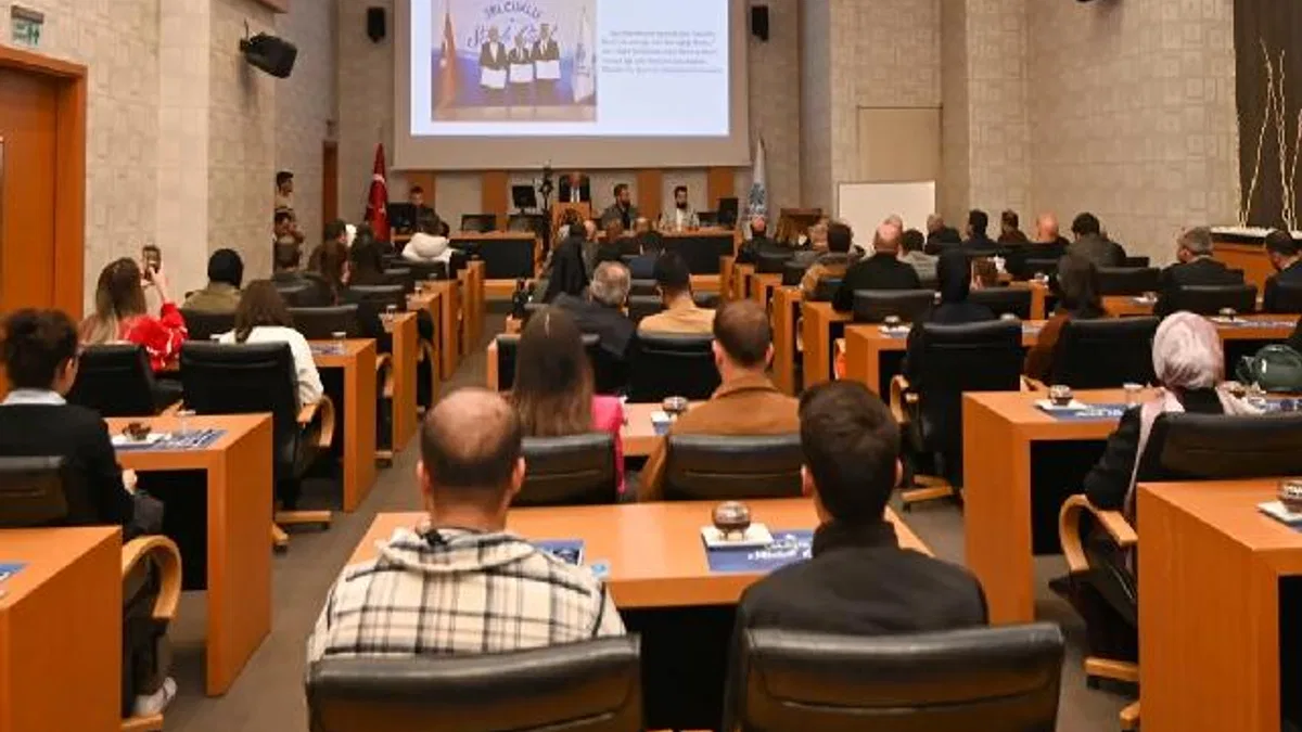 Üniversite öğrencileri Selçuklu meclisinde
