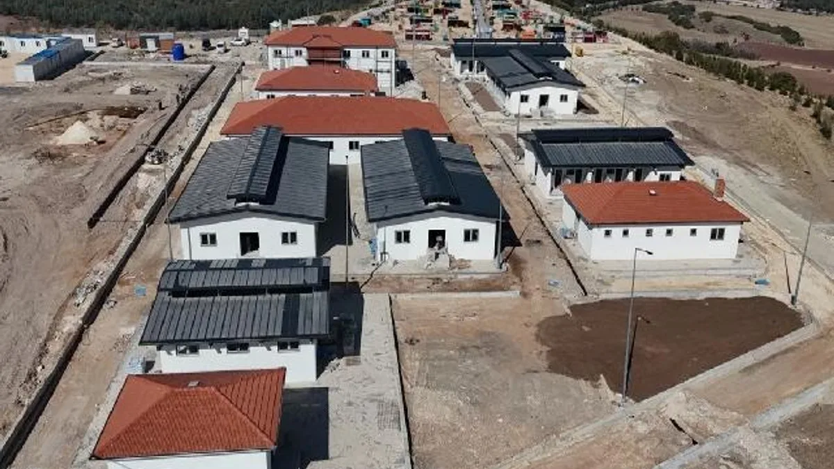 Hayvan Bakımevi Ve Doğal Yaşam Alanı yükseliyor