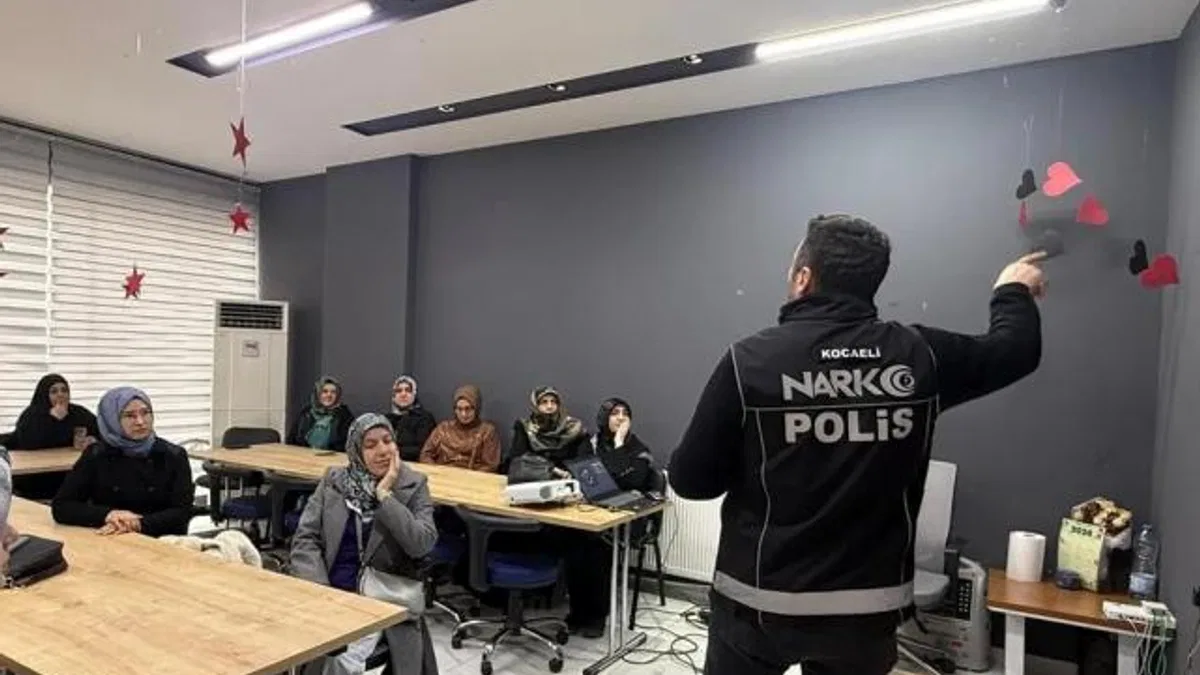 Kocaeli Anne Şehir’de “En İyi Narkotik Polisi Anne” eğitimi