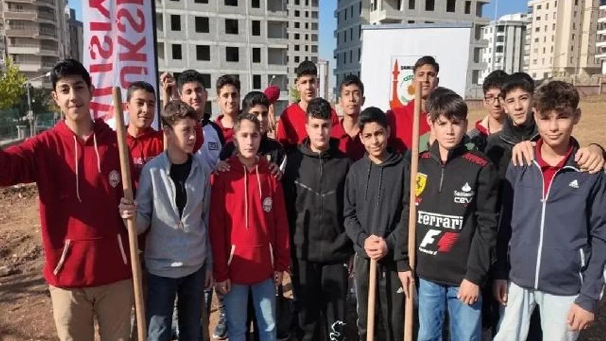 Yeşeren Okullar Projesi ile fidanlar toprakla buluşuyor