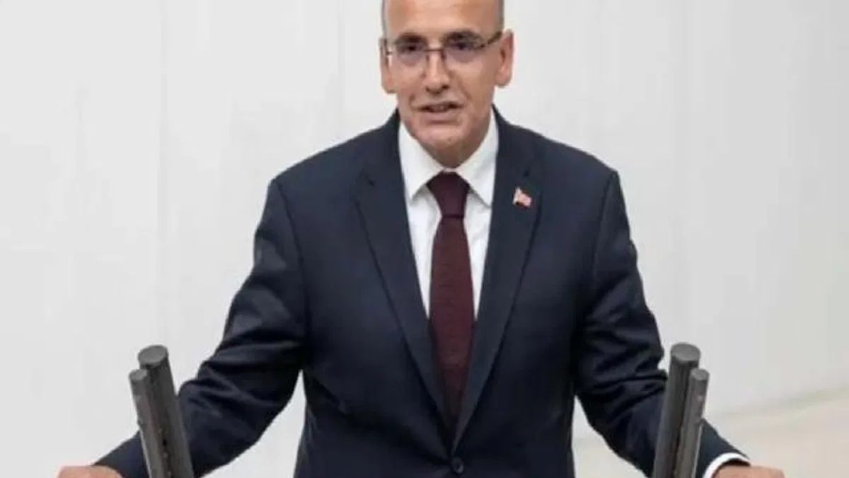 Bakan Şimşek: Dezenflasyon süreciyle fiyat istikrarına odaklanıyoruz