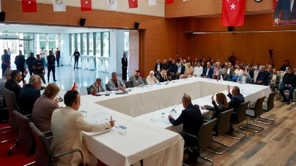 Şile Meclisi'nde borçlar, Şile Bezi Festivali ve kurtuluş günü hatası konuşuldu