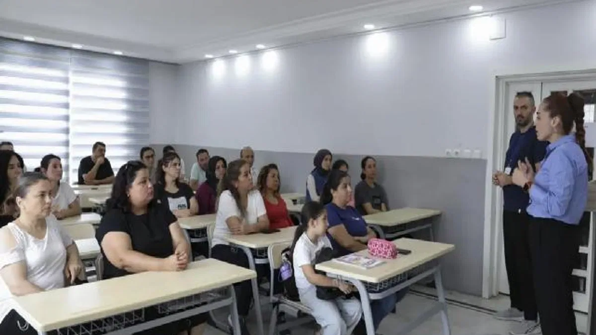 Mersin Büyükşehir’den velilere eğitim desteği