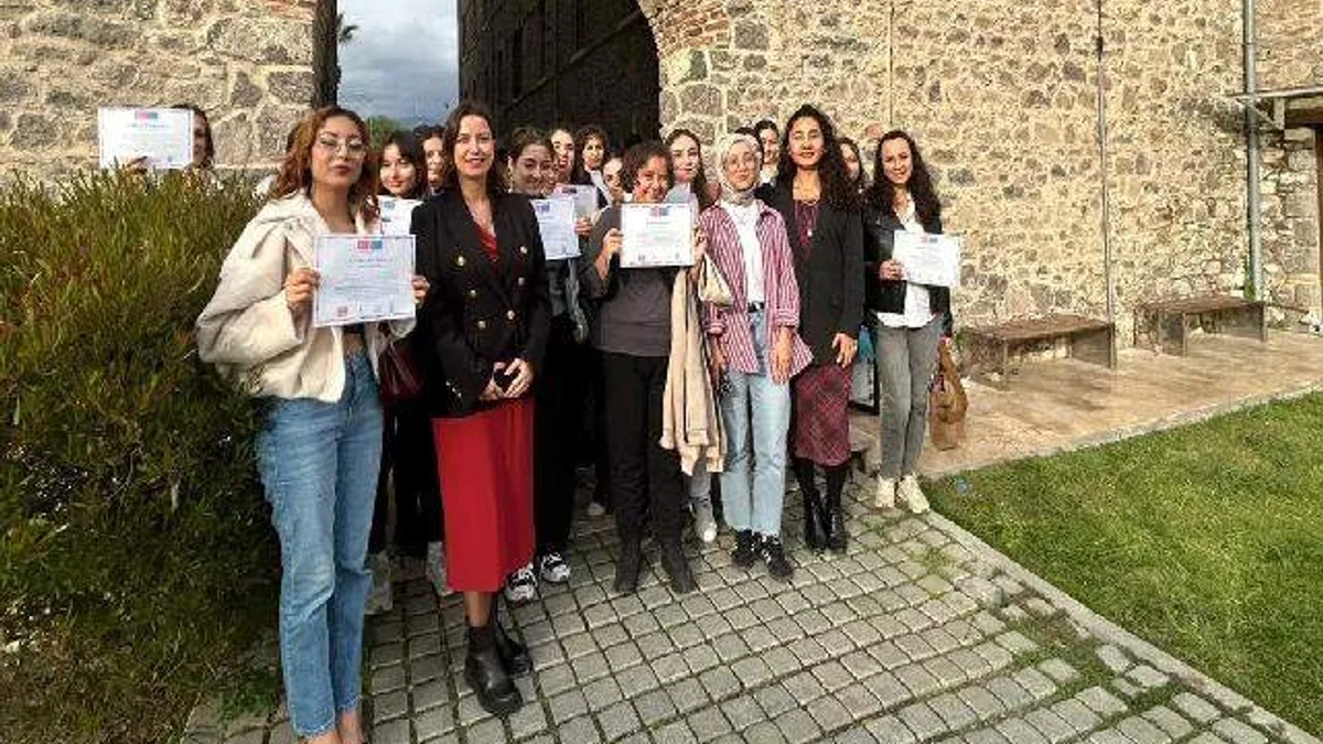 İzmirli kadınlar dijital dünyada güçleniyor
