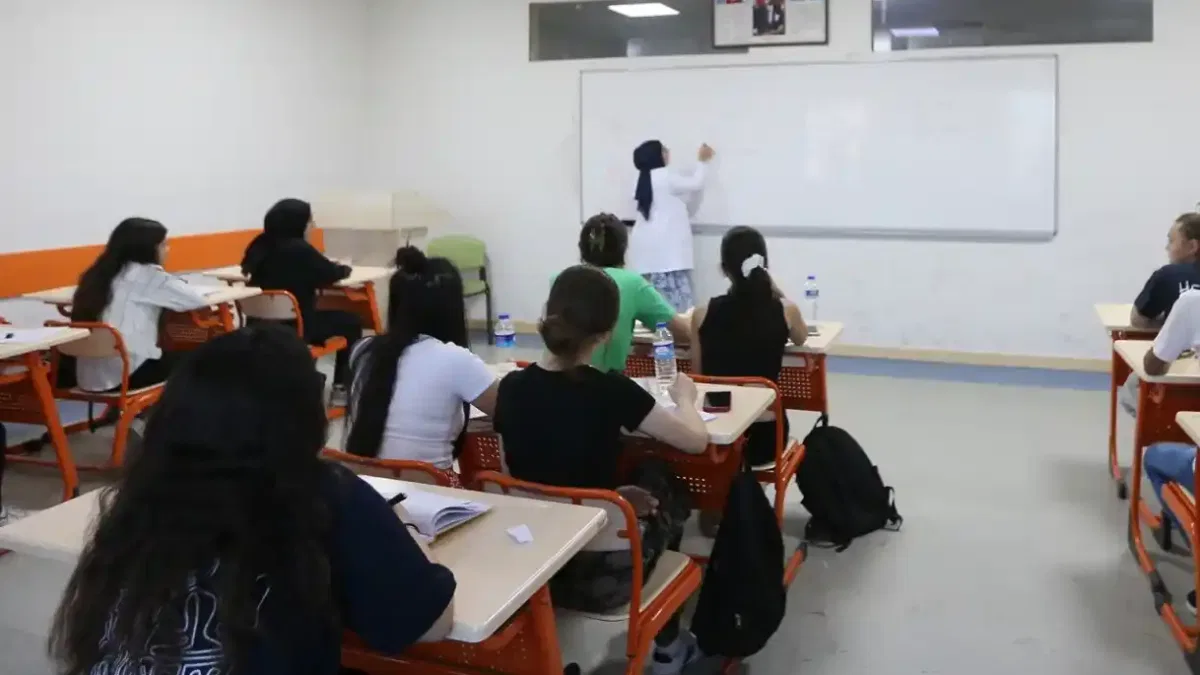 Gaziantep’te Öğrencilere Ulaşım ve Yemekte Çığır Açan Destek!