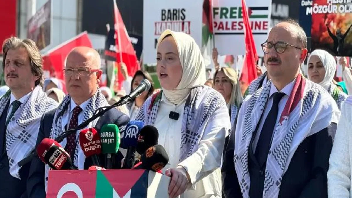 AK Parti Kadın Kolları’ndan 81 ilde 'Gazze İçin Sessiz Çığlık'