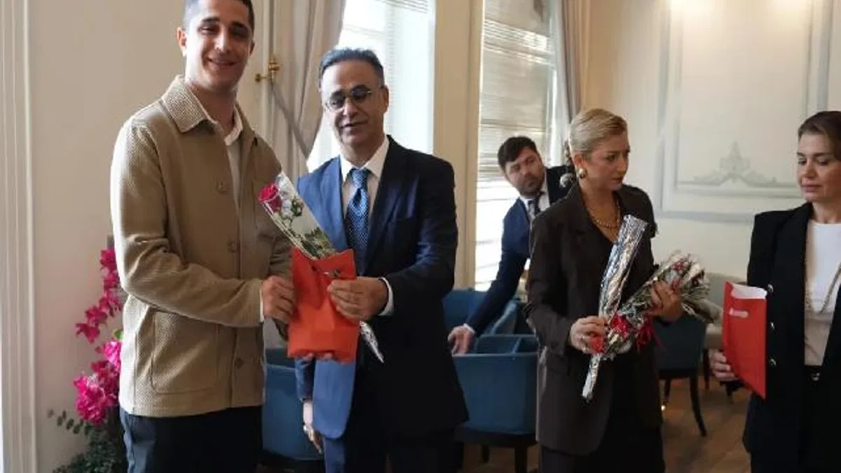 İzmir’de Öğretmenler Günü’nde anlamlı buluşma