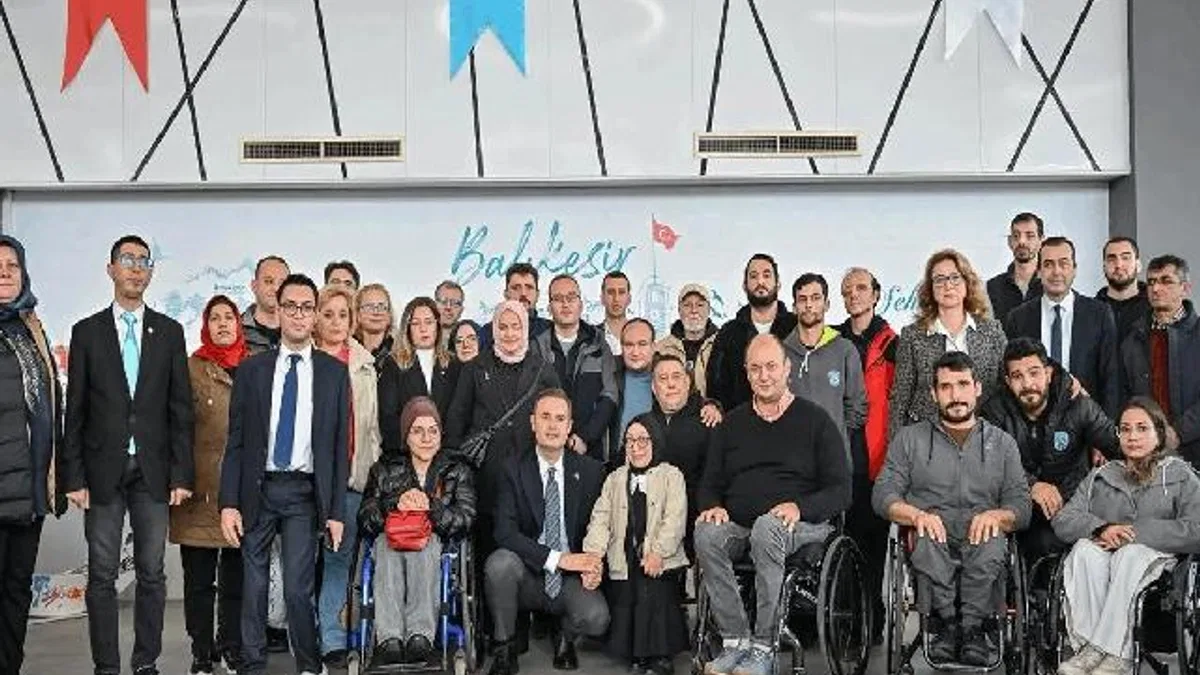 ''Balıkesir’de engelleri kaldırmak boynumun borcu''