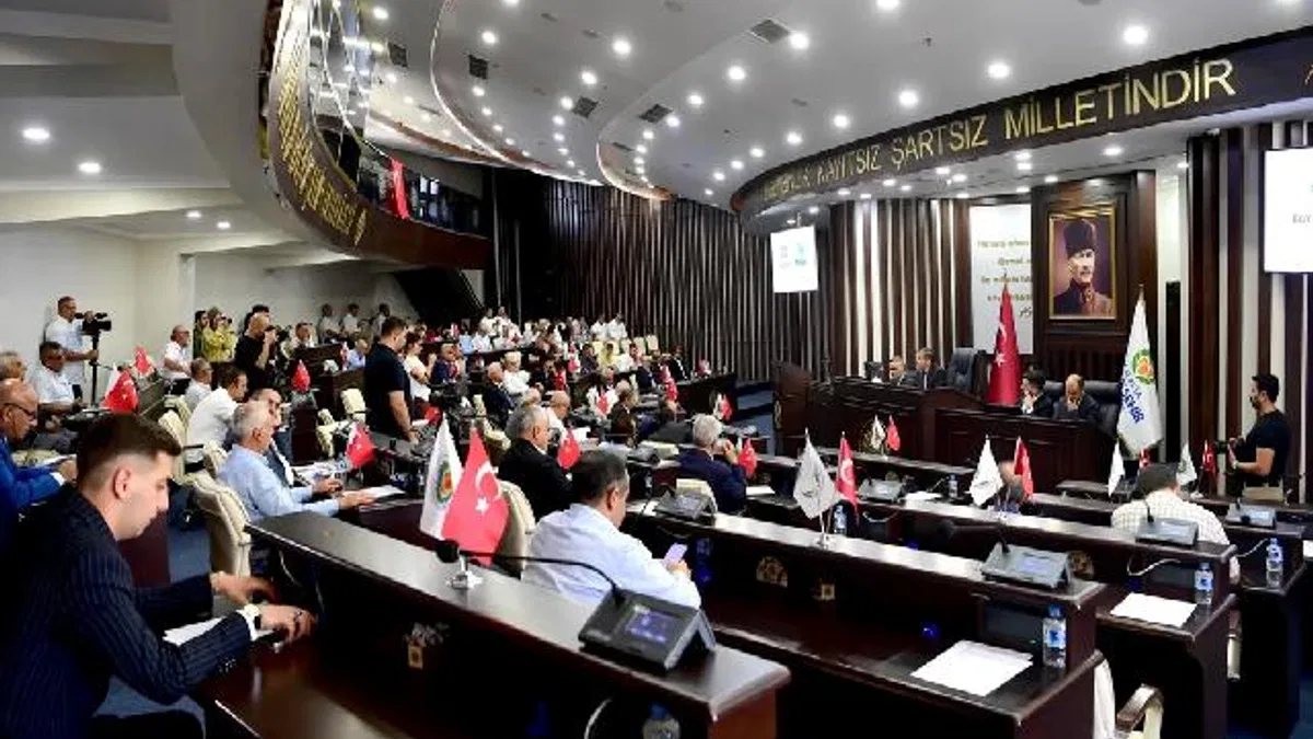 Malatya'da üniversite öğrencilerine ulaşım ve eğitim desteği