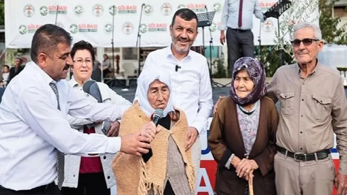 95 yaşındaki Hilmiye Teyze Denizli'yi duygulandırdı