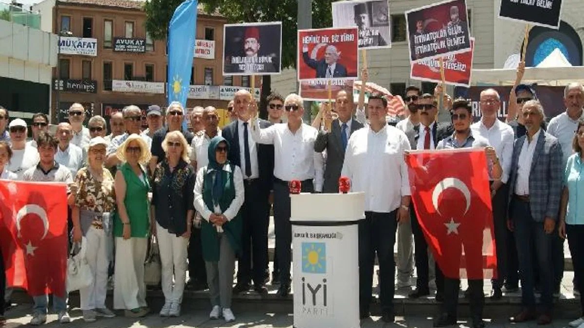 Bursa İYİ Gençlik'ten Atatürk'ün mirasına sahip çıkma çağrısı
