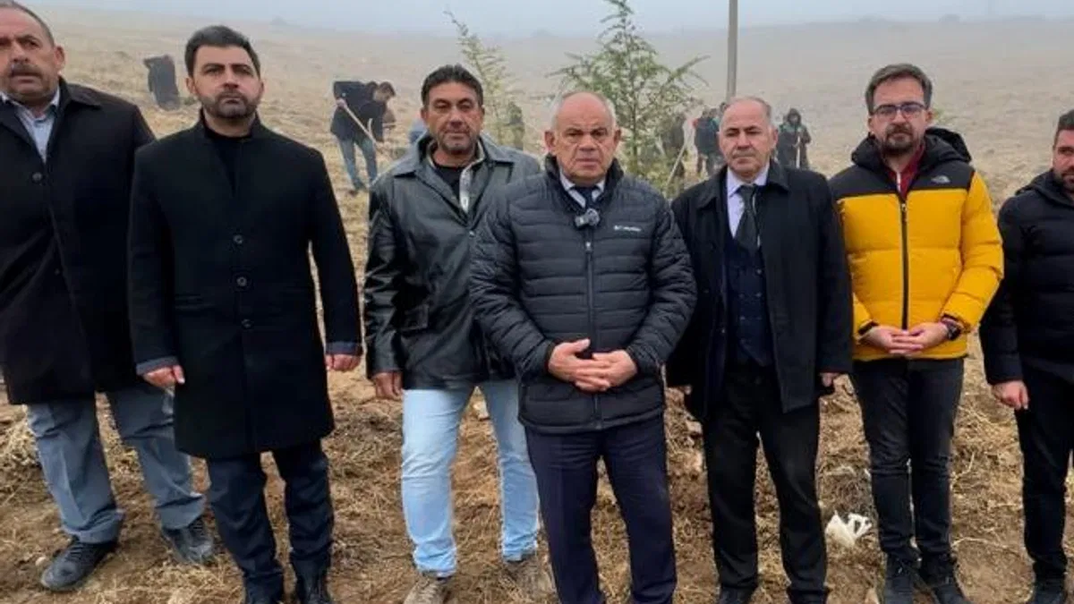 Kayseri Büyükşehir şehri yeşillendirmeye devam ediyor